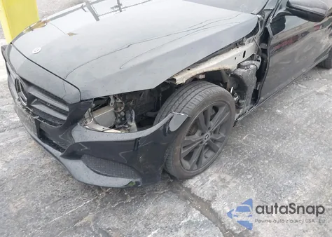2018 Mercedes-Benz C 300 from USA, damaged, VIN 55SWF4JB8JU243699